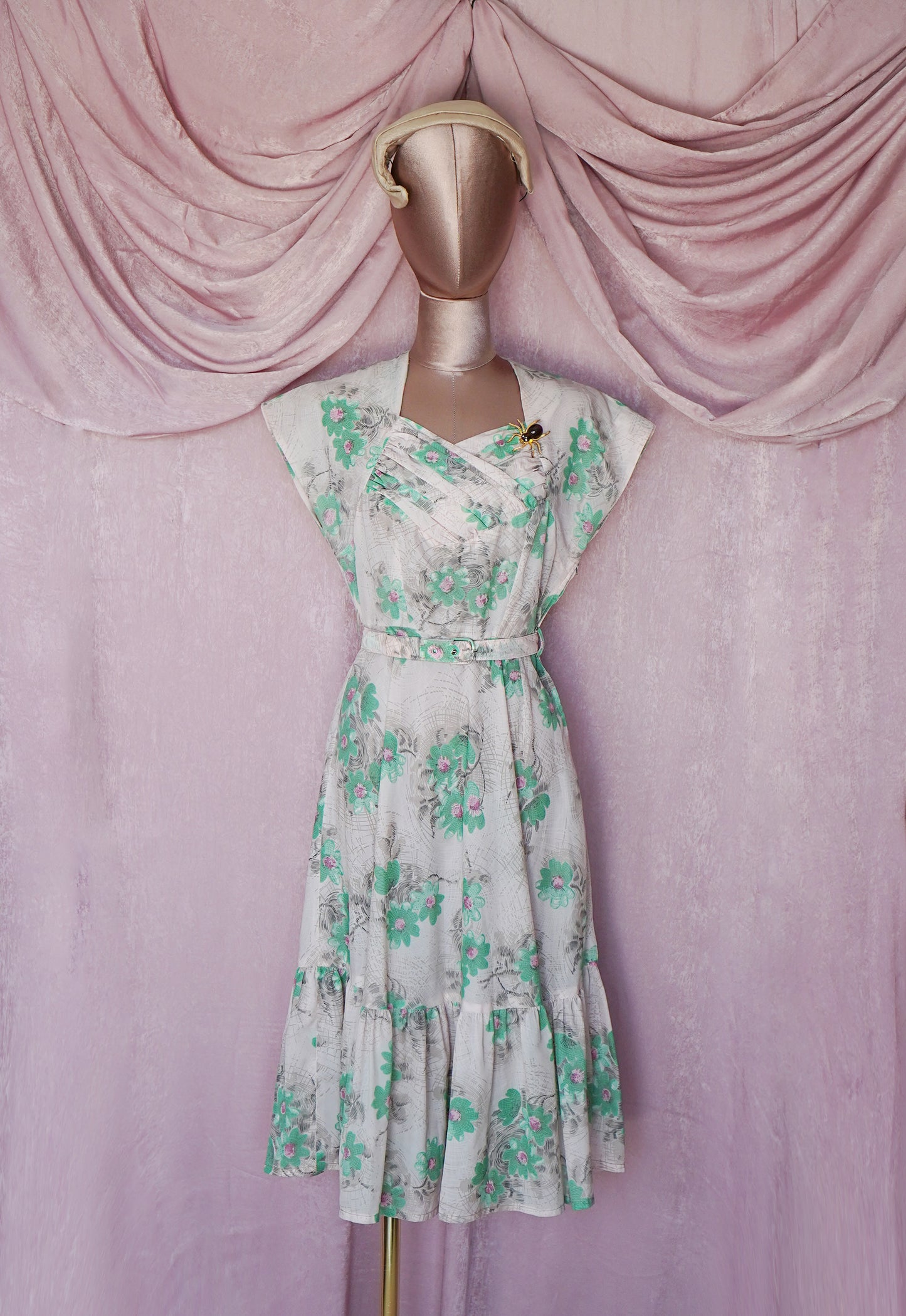 RARE Vintage 1950's Spiderweb Floral Dress