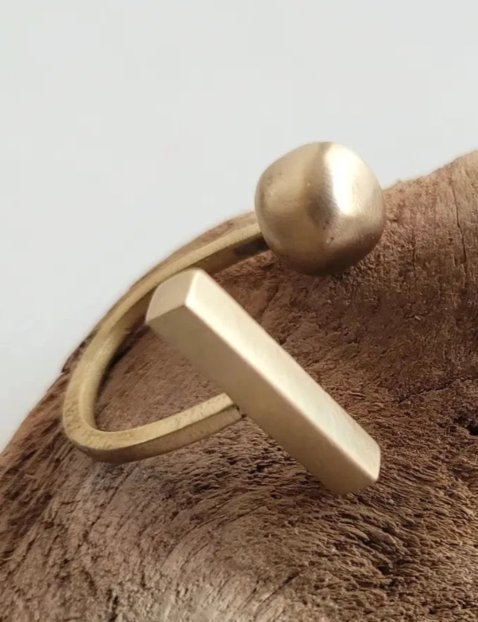 Modern Brass Rod Ring (Adjustable)