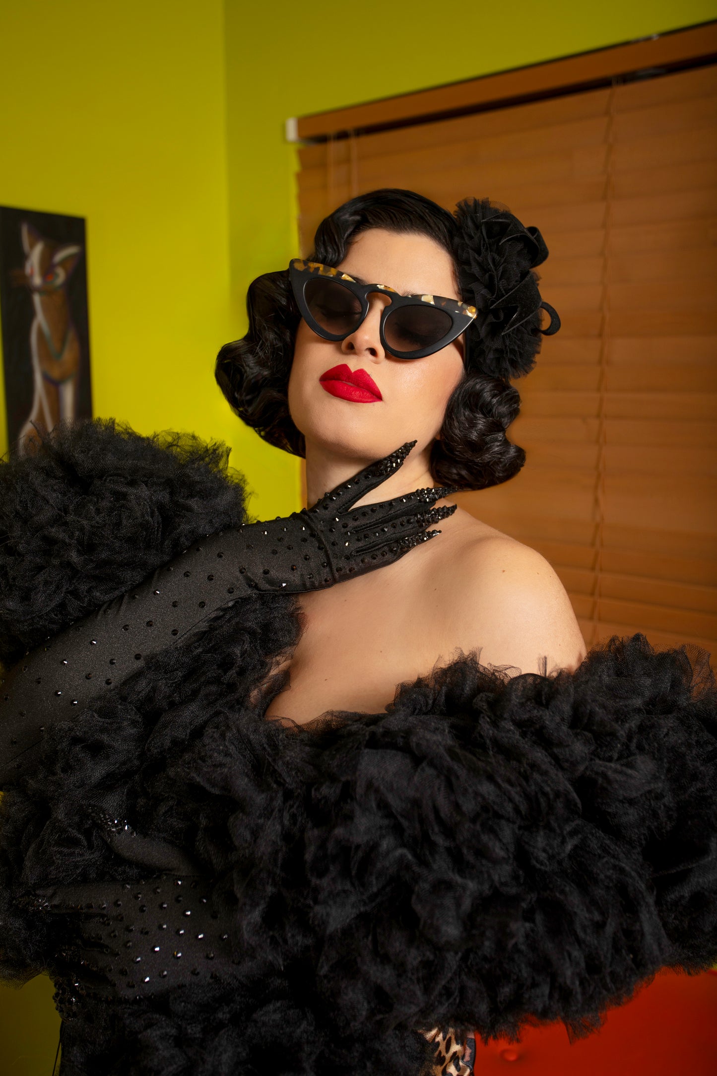 Viva La Bombshell Sadé Black Boa