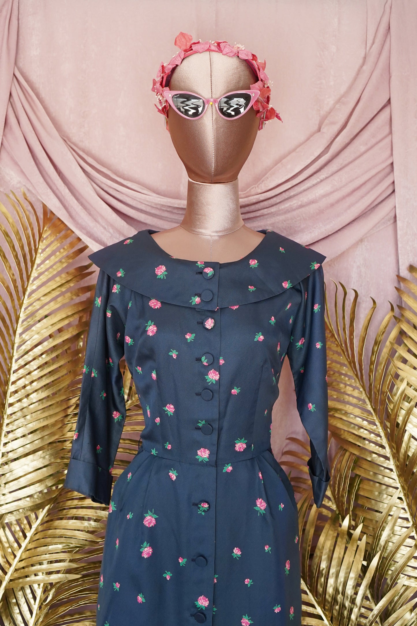Vintage 1950s Navy w/pink flowers wiggle dress