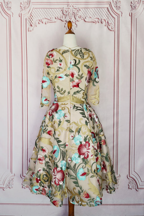 Chotronette 3D Floral Embroidered dress (Size XS) Vintage Vandalizm Chotronette 3D Floral Embroidered dress (Size XS) Vintage Vandalizm