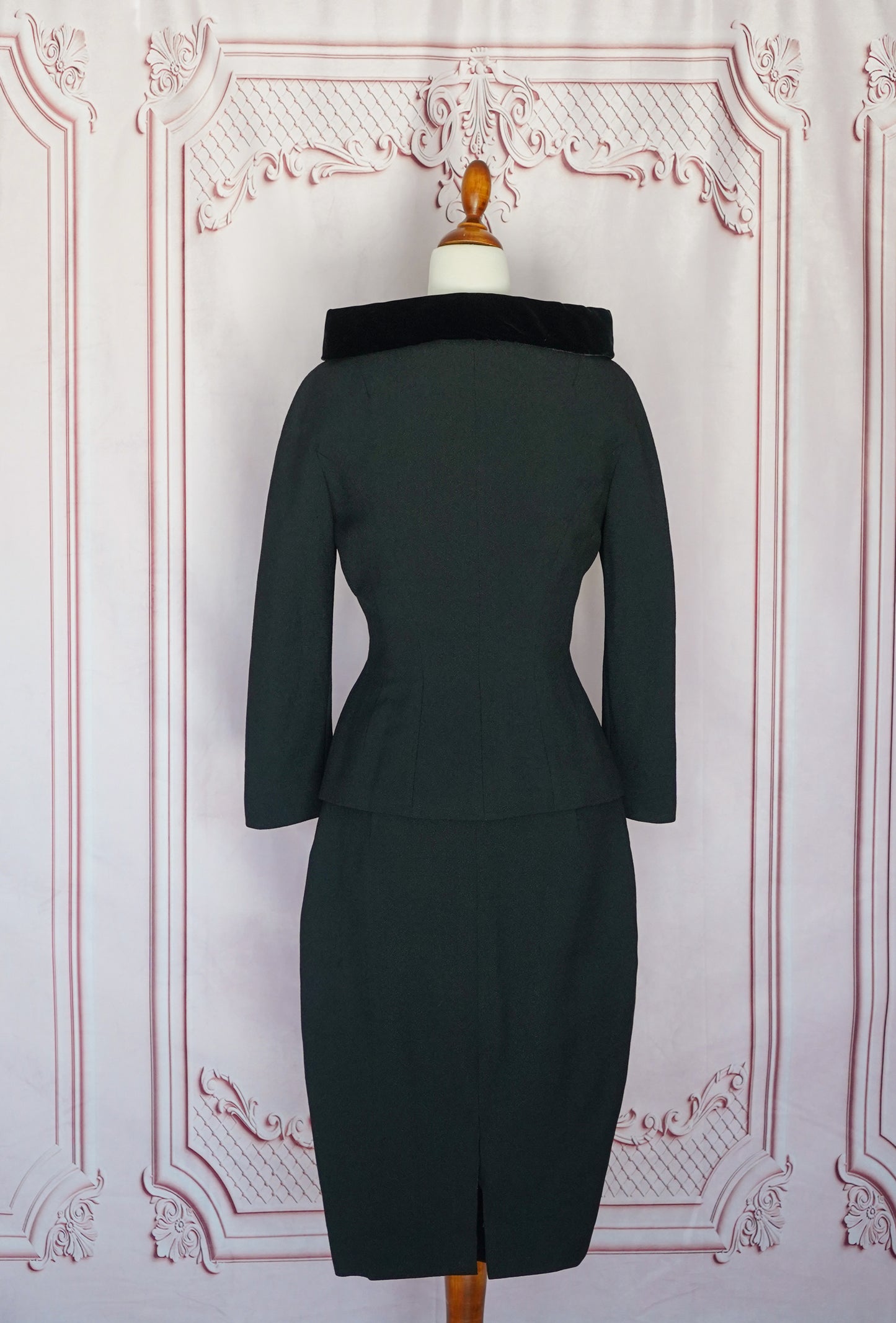 RARE 1950s Lilli Ann Parisian Suit (Size XS/S)