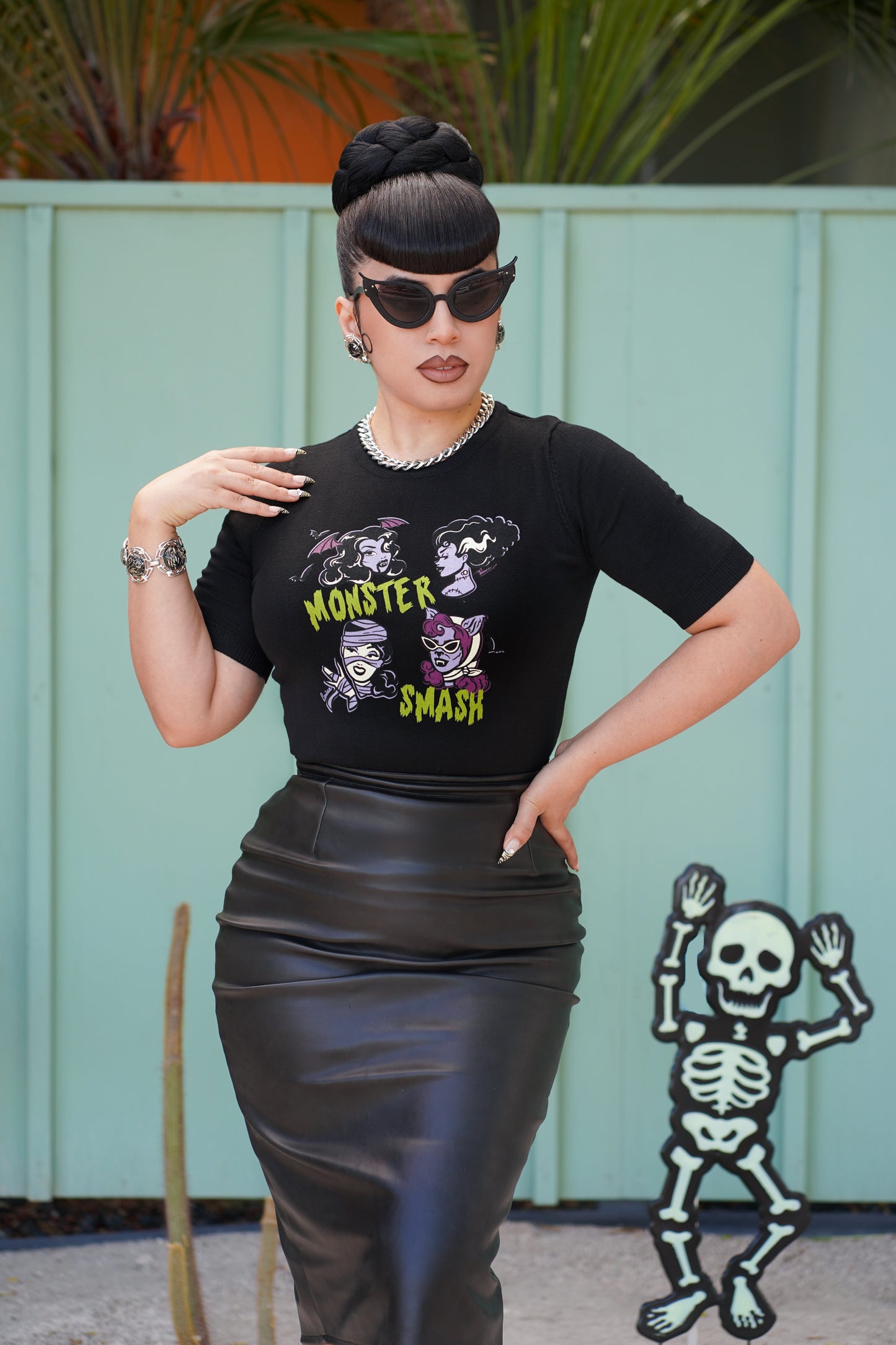 Monster Smash Short Sleeve Sweater (Black)