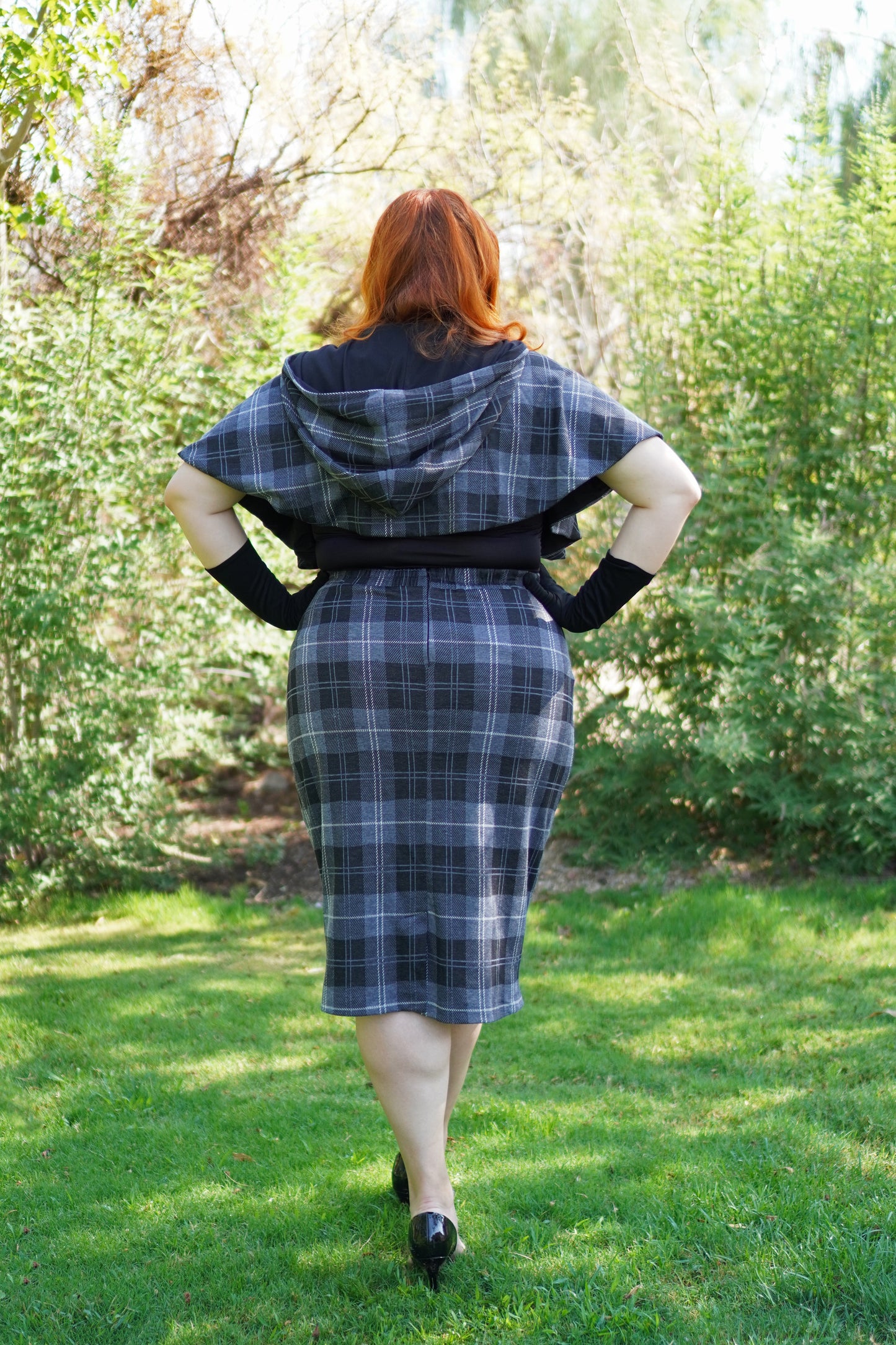 Helena Capelet Set (Black Tartan 4XL) (YARD SALE)